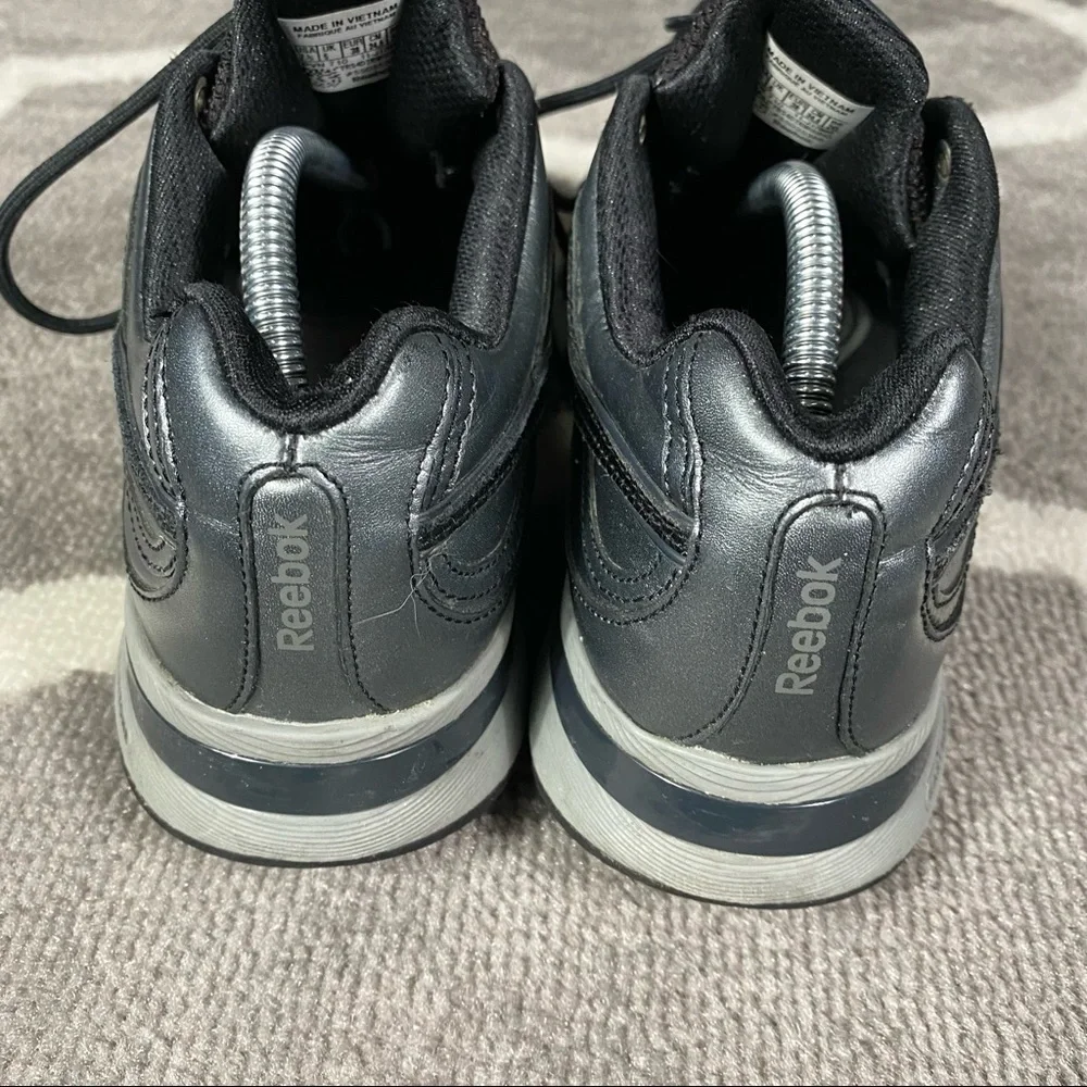 Reebok Sneakers Womens Size 7.5 Easytone Reinspire Lux dark gray shoes